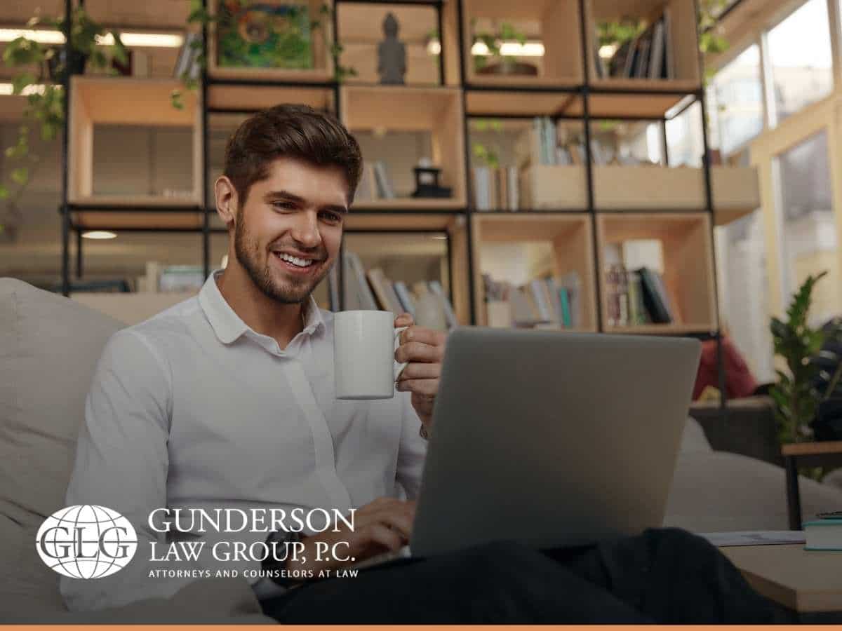 A single young men doing his estate plan in Arizona.